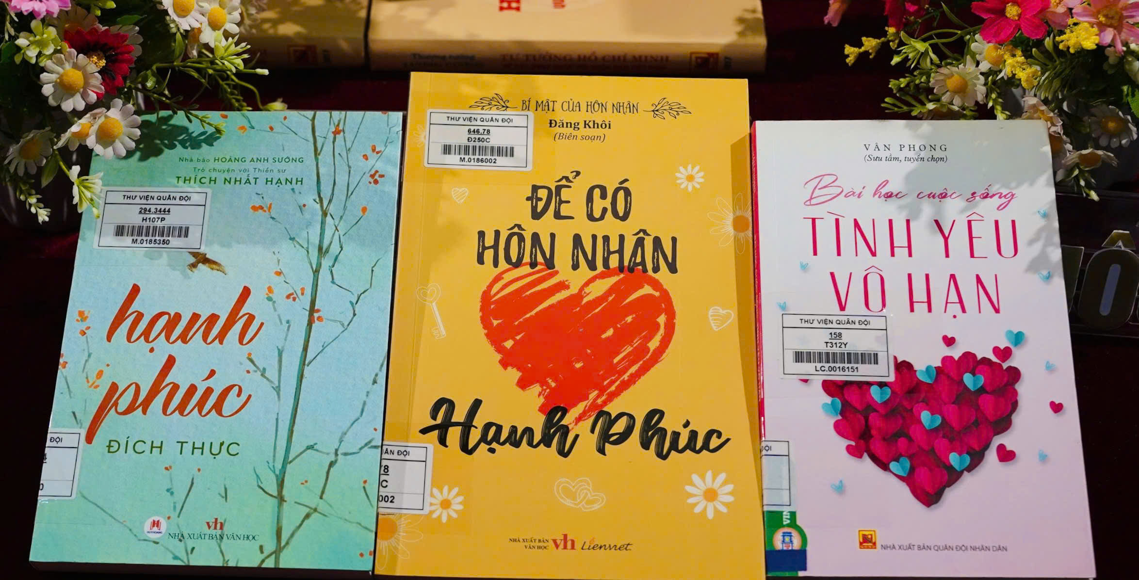 Lan tỏa giá trị sống qua trưng bày sách “Hạnh phúc – Hành trình và khát vọng”