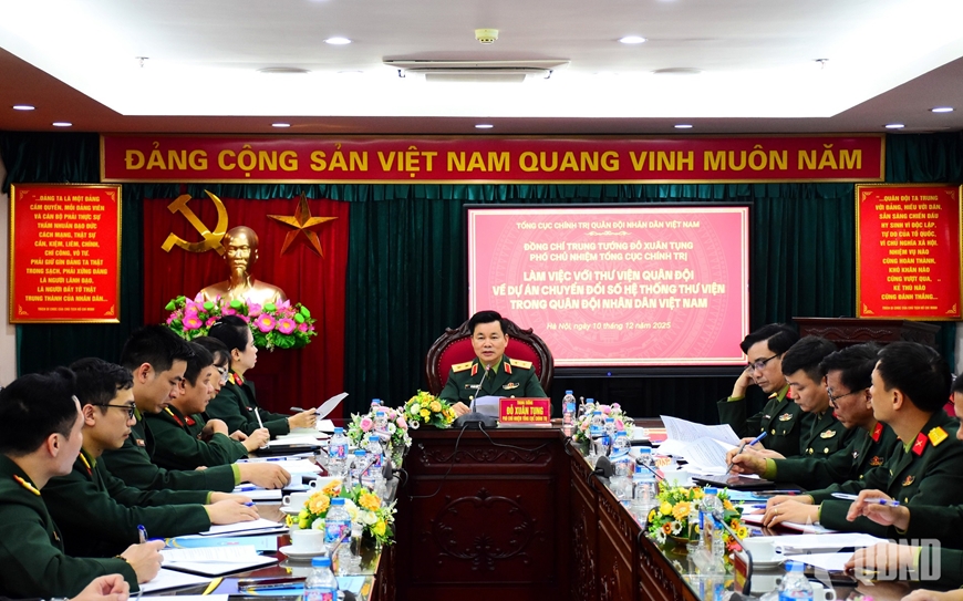 Đẩy mạnh quá trình chuyển đổi số tại các thư viện, phòng đọc trong Quân đội