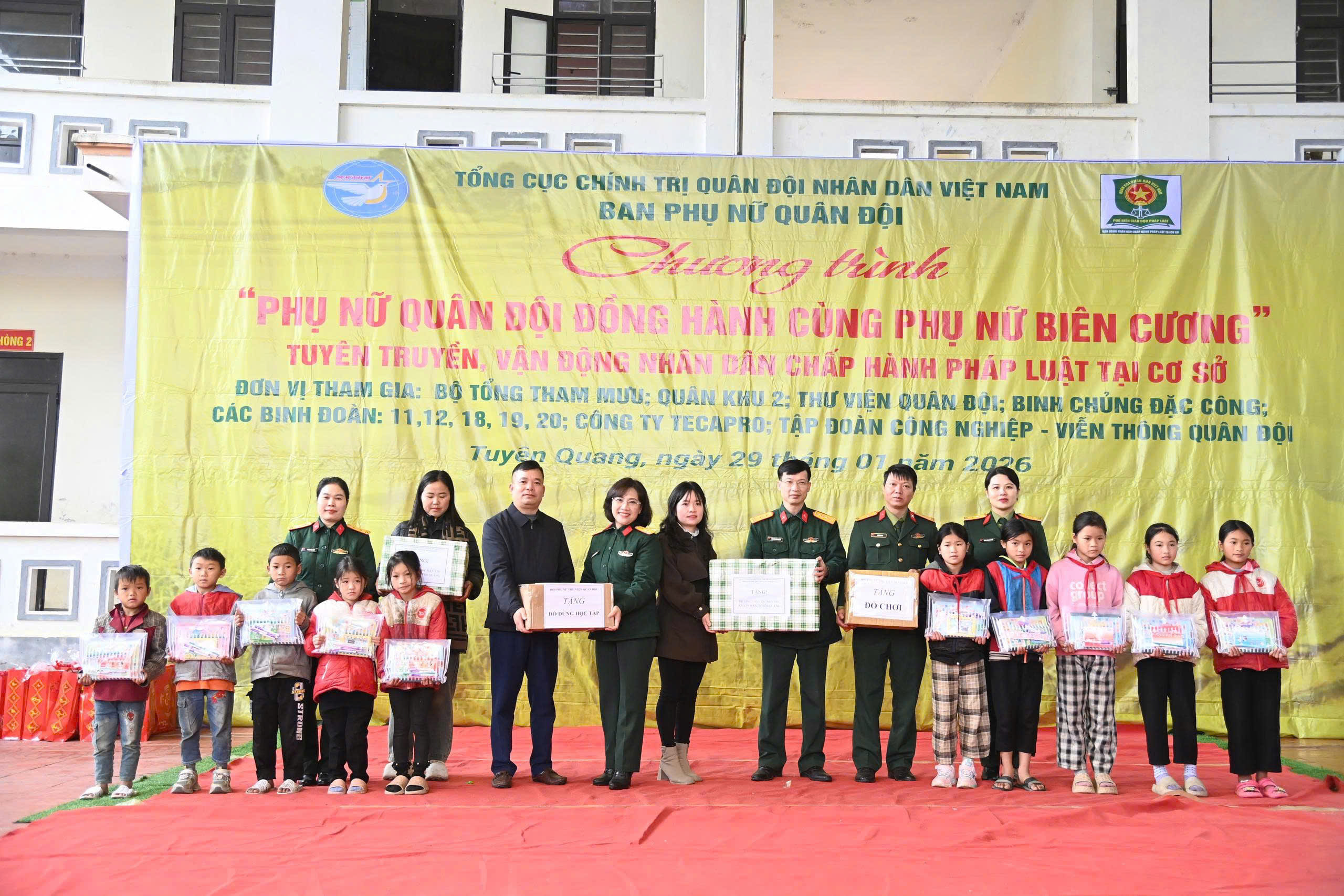 Thư viện Quân đội nối những “nhịp cầu tri thức” nơi biên giới Xín Mần